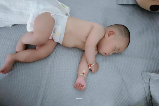 渑池4个月宝宝特点